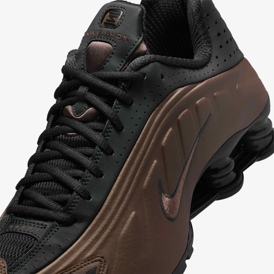 Nike Shox R4