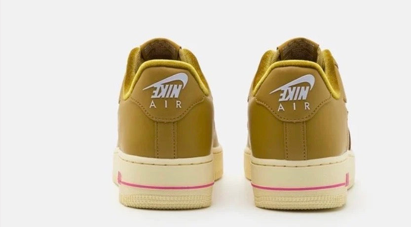 Nike Air Force 1 '07 SE « Bronzine / Playful Pink