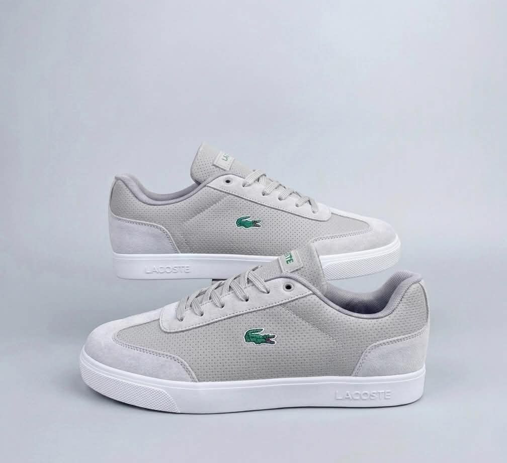 BASKETS LACOSTE GRISES