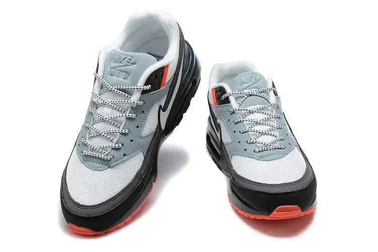 NIKE AIR MAX CORRELATE