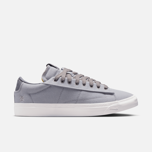 Nike Blazer Low x Book