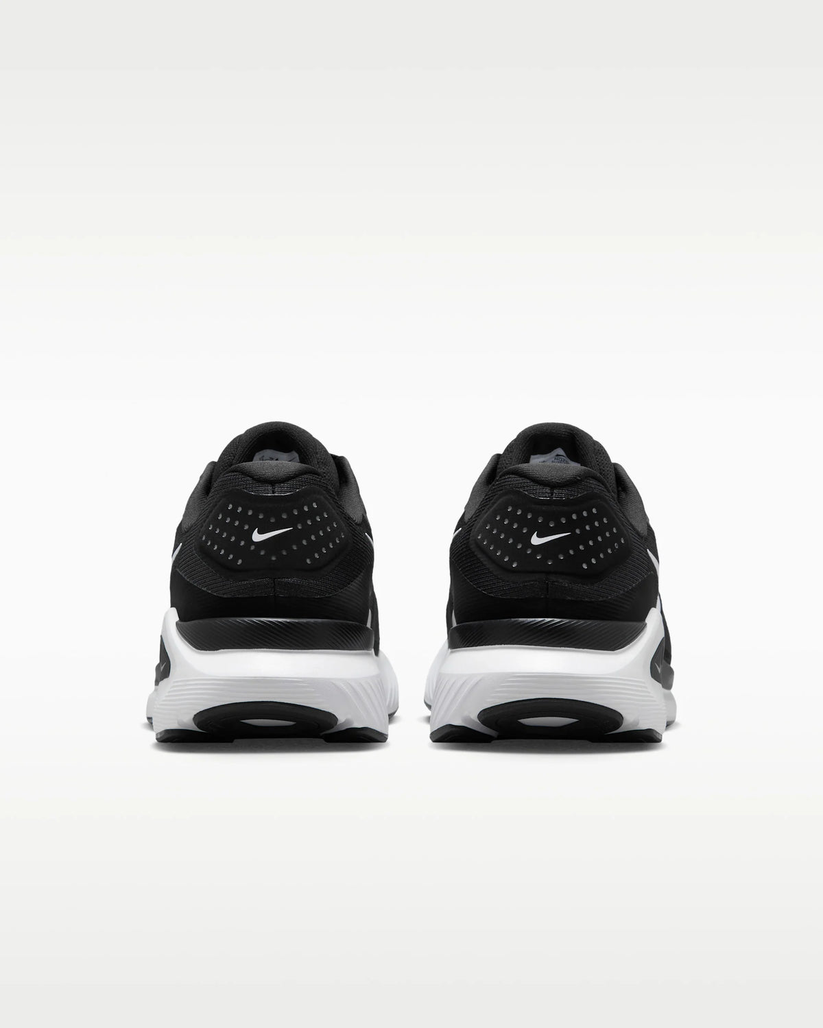 Nike Structure 26