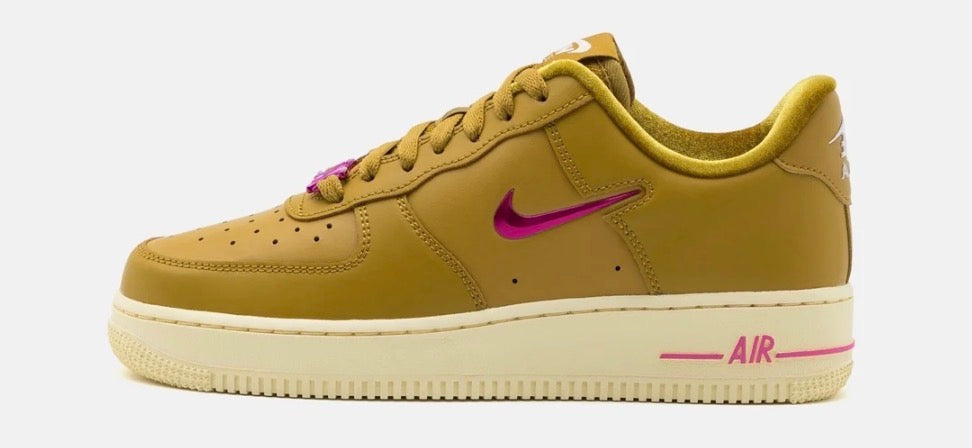 Nike Air Force 1 '07 SE « Bronzine / Playful Pink