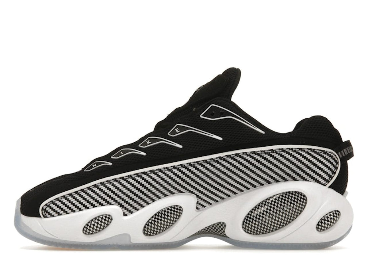 Nike NOCTA Glide en coloris noir et blanc